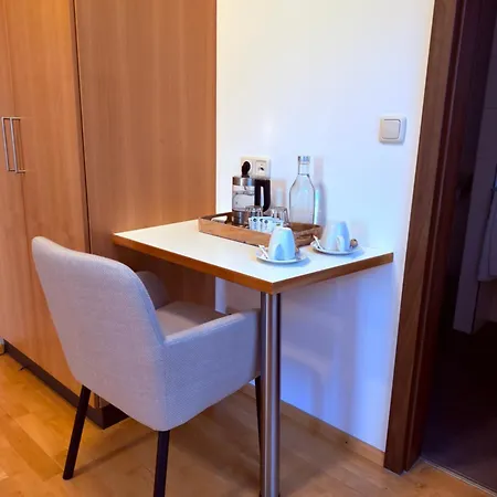 Hotel Lieblings Grieche - Restaurant Mit